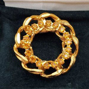 Vintage Brutalist Gold Tone Rhinestones Brooch, O Shape Circle Wreath Shawl pin